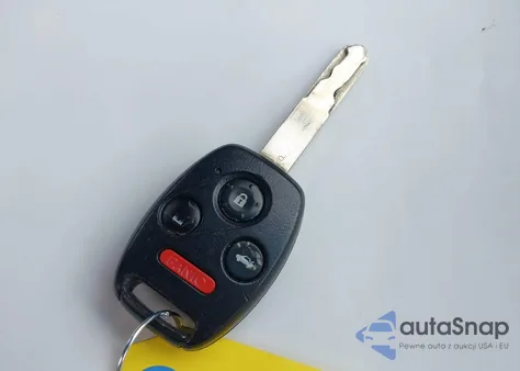 2012 Honda Accord 2.4 Ex-L from USA, damaged, VIN 1HGCP2F86CA051102